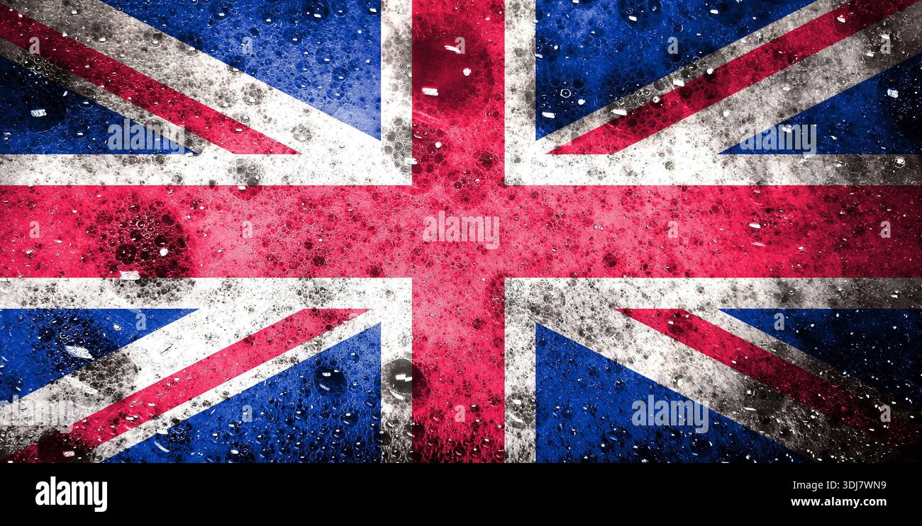 Doppia esposizione della spaventosa bandiera Union Jack. Mappa di base o uso dello sfondo. Bandiera britannica ologramma creativo a doppia esposizione Foto Stock