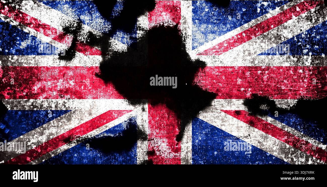 Doppia esposizione della spaventosa bandiera Union Jack. Mappa di base o uso dello sfondo. Bandiera britannica ologramma creativo a doppia esposizione Foto Stock