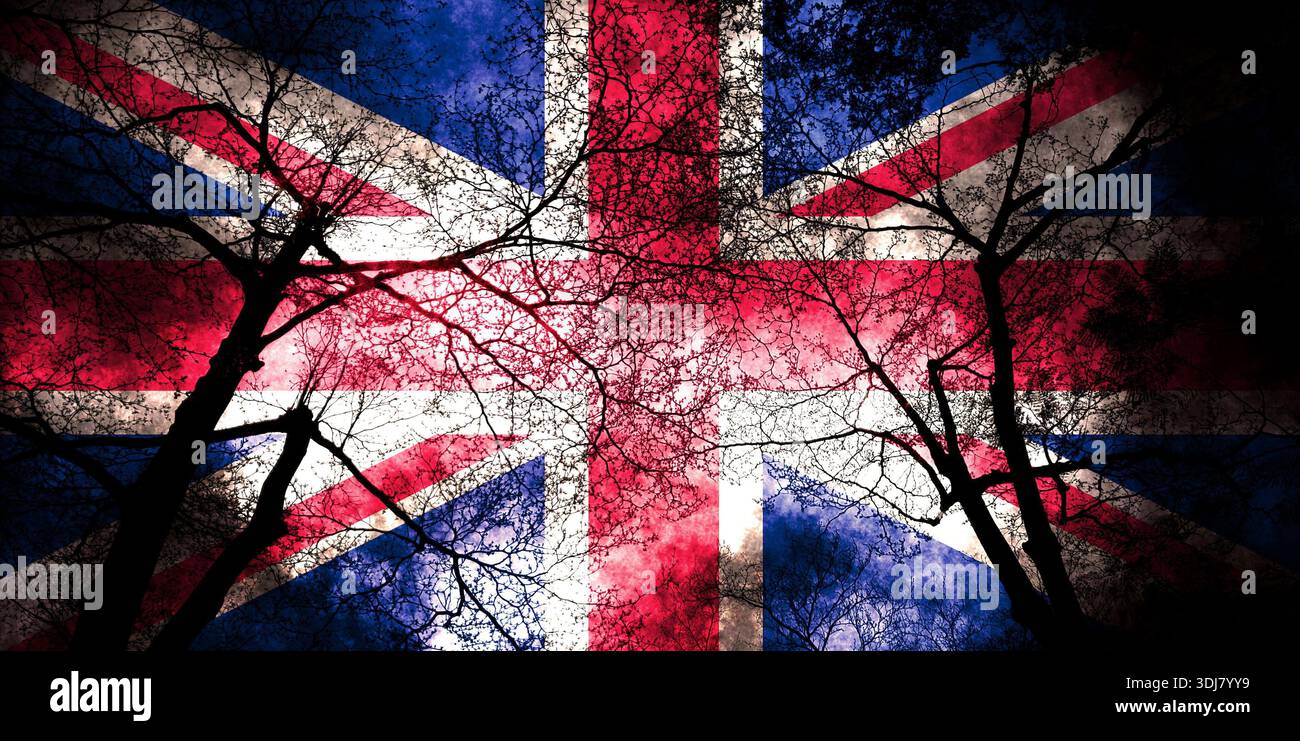Doppia esposizione della spaventosa bandiera Union Jack. Mappa di base o uso dello sfondo. Bandiera britannica ologramma creativo a doppia esposizione Foto Stock
