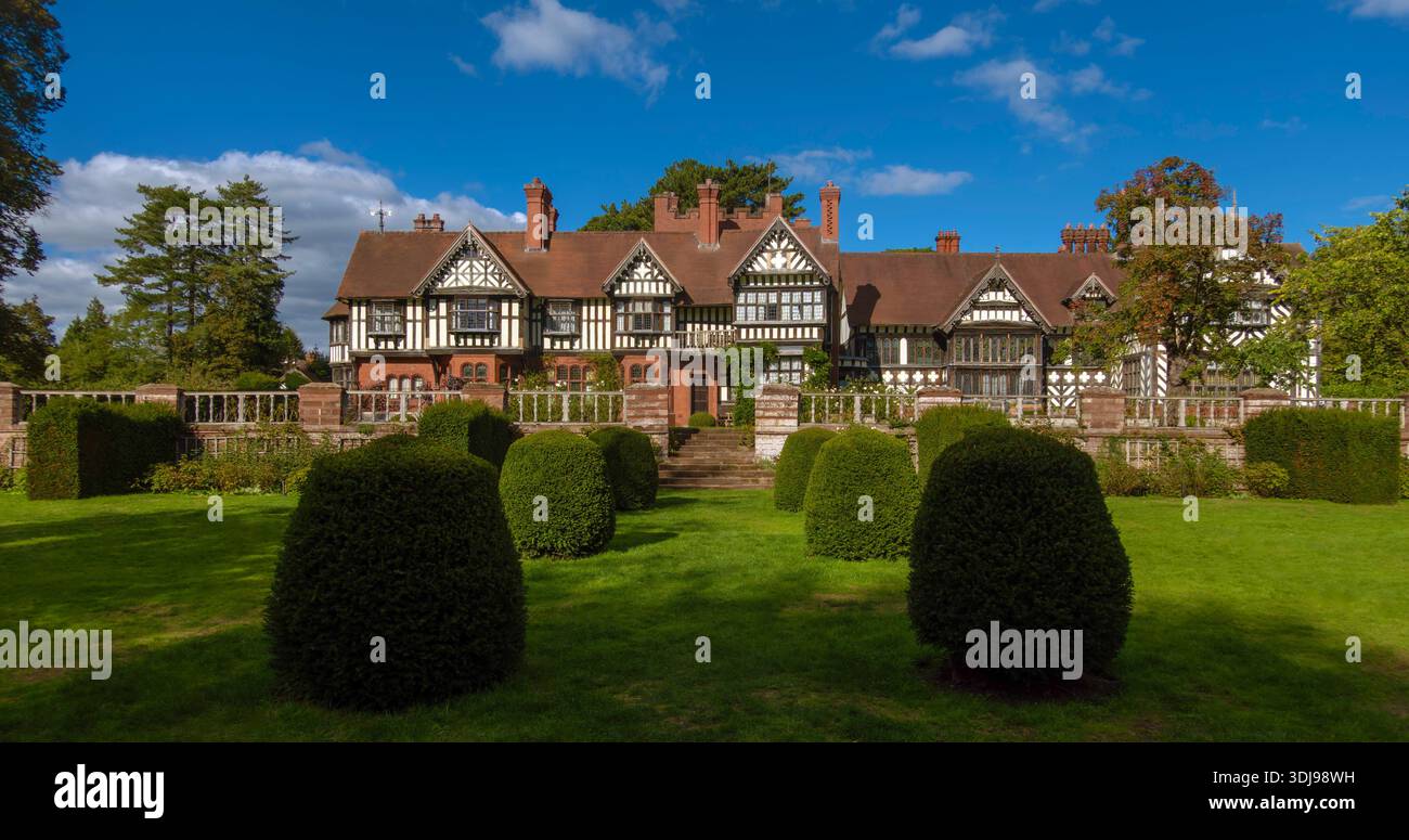 Wightwick Manor National Trust Property, Wolverhampton, Staffordshire, Inghilterra, Regno Unito Foto Stock