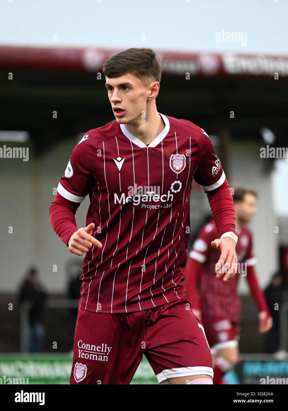 Jacob MacIntyre, centrocampista, Arbroath FC, stagione 2025-26, divisa in casa, squadra numero 15. In prestito dall'Hibernian FC. Foto Stock