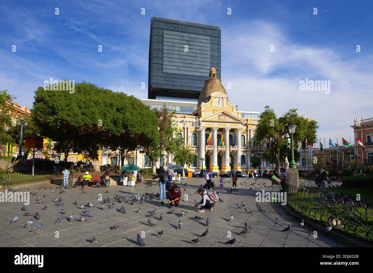 Piccioni in Plaza metropolitana Murillo a la Paz, Bolivia Foto Stock