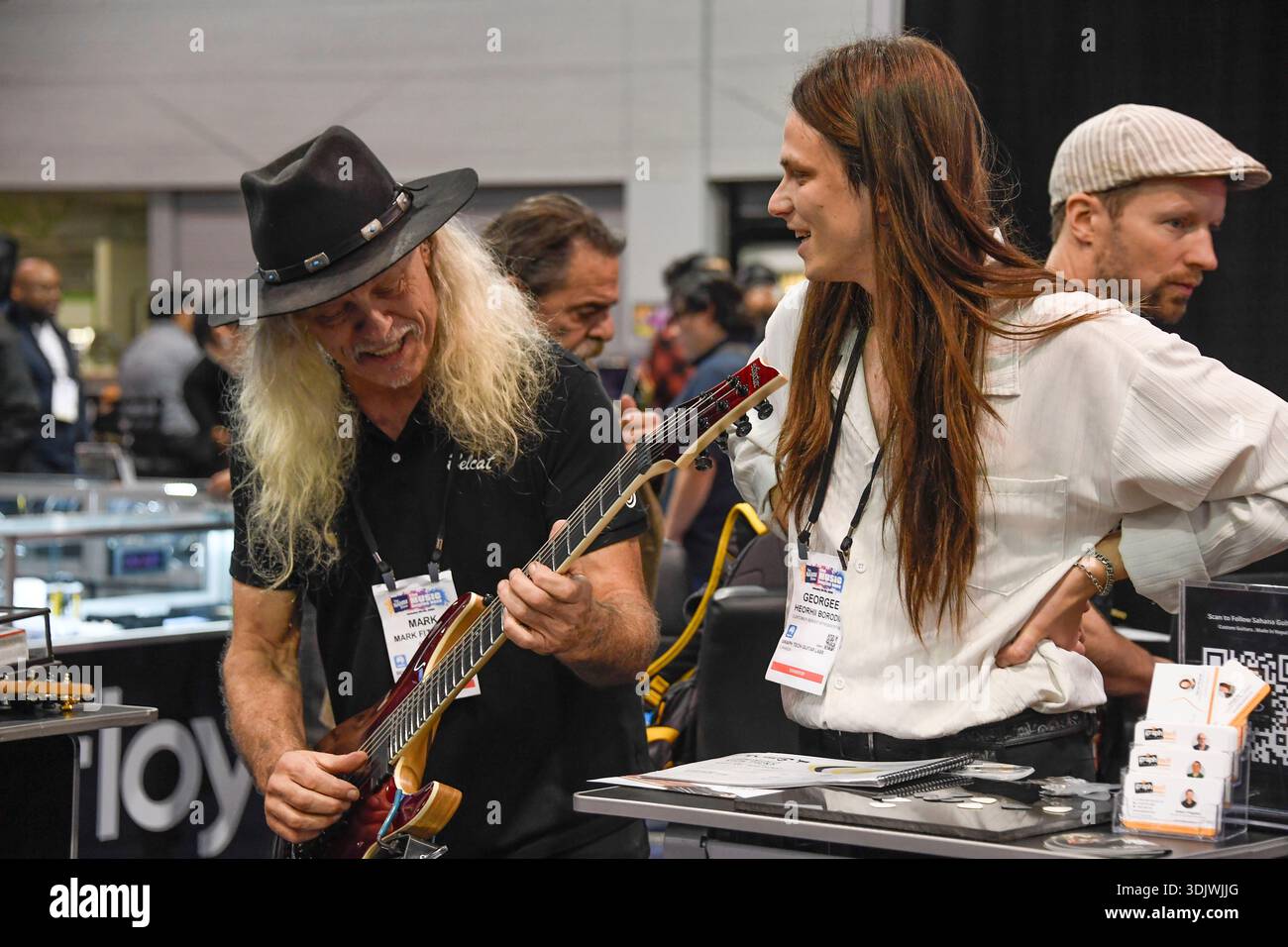 24 gennaio 2026, Anaheim, CA, Stati Uniti: Il Winter NAMM Show di Anaheim è la worldâ più grande fiera del settore musicâ, dove produttori, rivenditori, artisti e media si riuniscono per lanciare attrezzature, fare rete e partecipare a concerti e sessioni di formazione. più di 4.000 marchi e più di 90â paesi hanno rappresentato negli ultimi anni, lanciando nuovi strumenti, apparecchiature audio proâ e prodotti tecnologici musicâ. (Immagine di credito: © Dave Safley/ZUMA Press Wire) SOLO PER USO EDITORIALE! Non per USO commerciale! Foto Stock