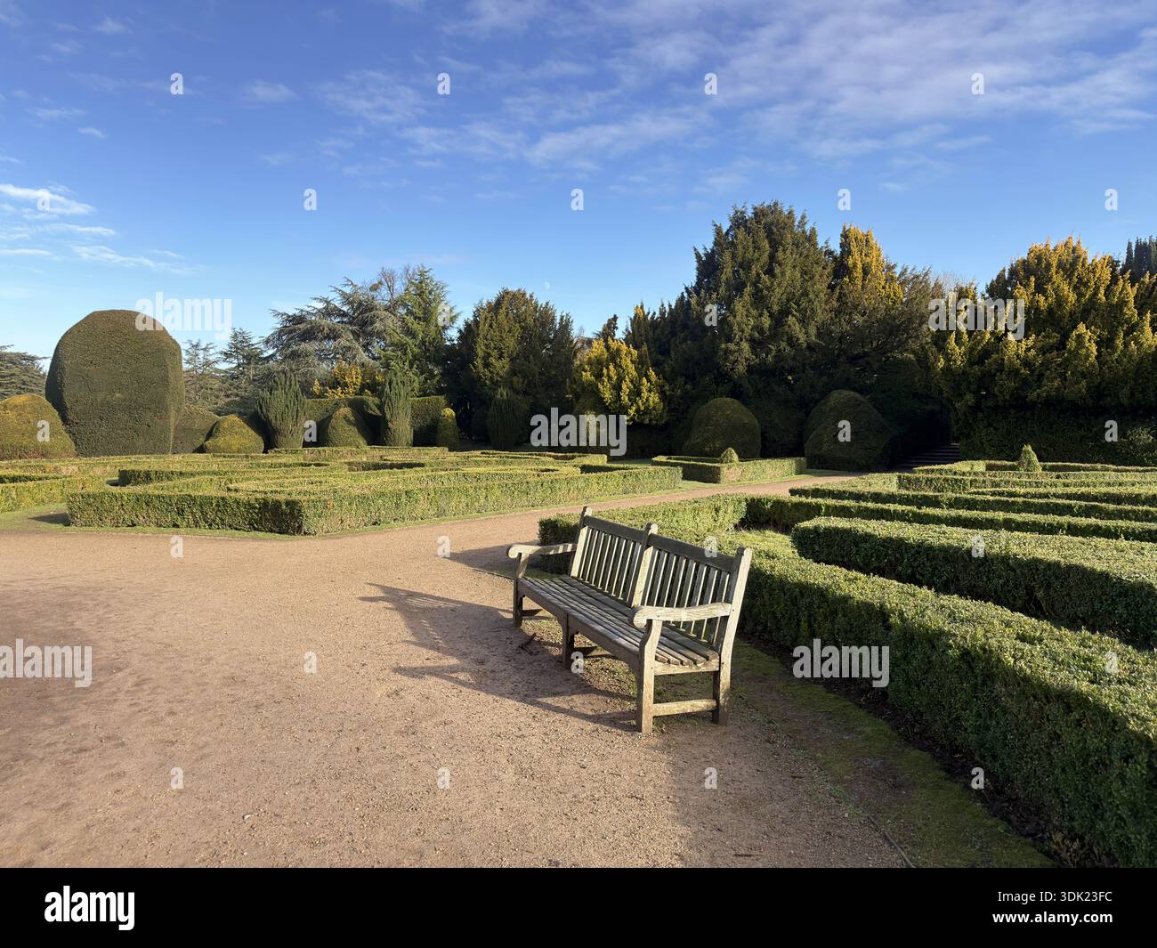 Elvaston Castle Country Park e St Bartholomews Church Elvaston,Derby.Derbyshire.England.UK - Immagine stock catturata con smartphone