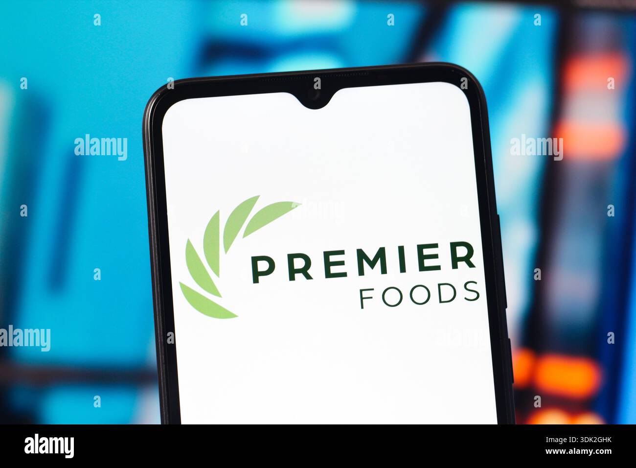 In questa immagine, il logo Premier Foods viene visualizzato sullo schermo di uno smartphone. Foto Stock
