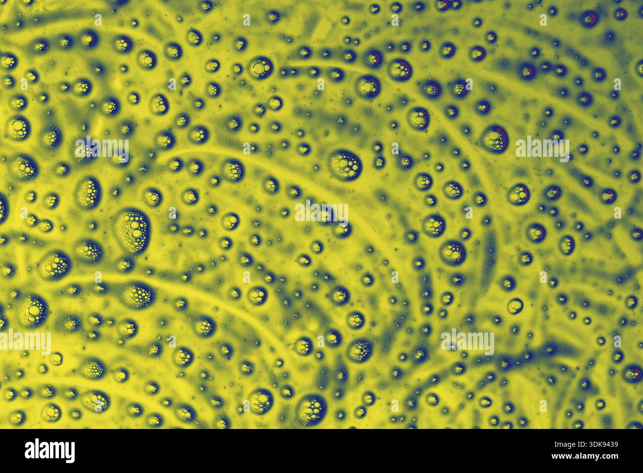Gli scarabocchi lungo tutto il colorato Foto Stock
