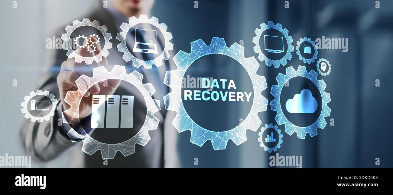 Recupero sicuro dei dati e sistemi di gestione del backup su cloud. Foto Stock