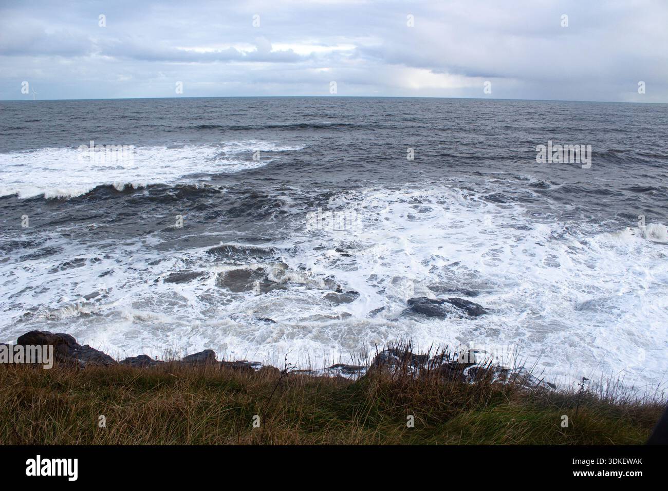 Spettacolare orizzonte marino, campagna inglese Foto Stock