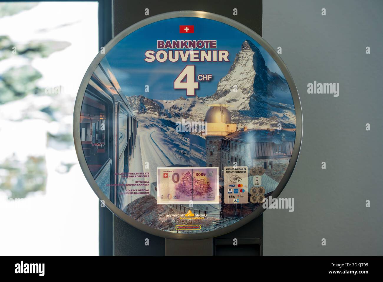Zermatt, Vallese, Svizzera - 28 ottobre 2025 : adesivo Gornergrat zero euro souvenir. Foto Stock
