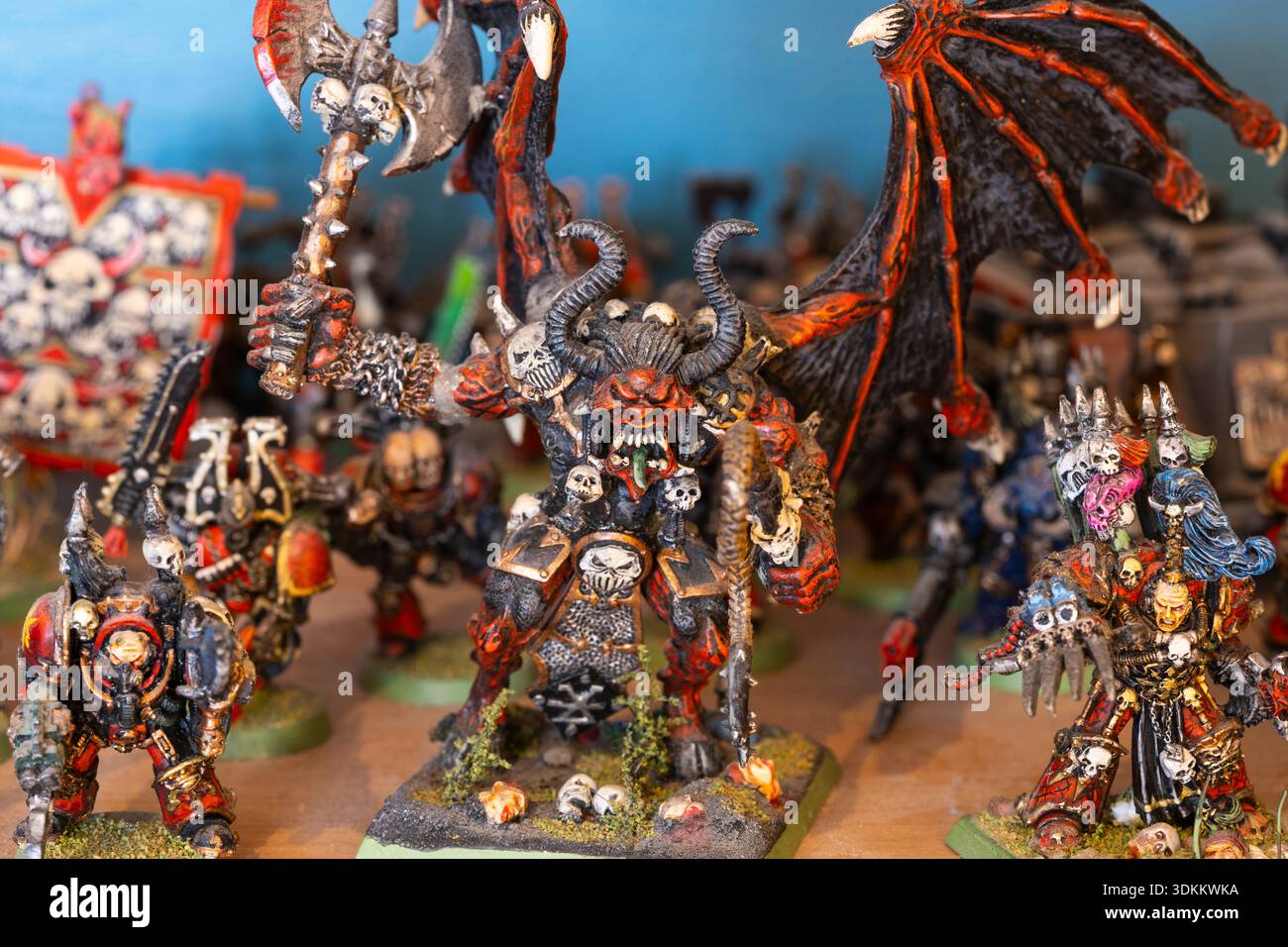 Grande demone di Khrone. 2nd Edition Games Workshop Warhammer 40.000 (40k) Chaos Space Marine Army. Statuette in miniatura dipinte a mano da tavolo Foto Stock