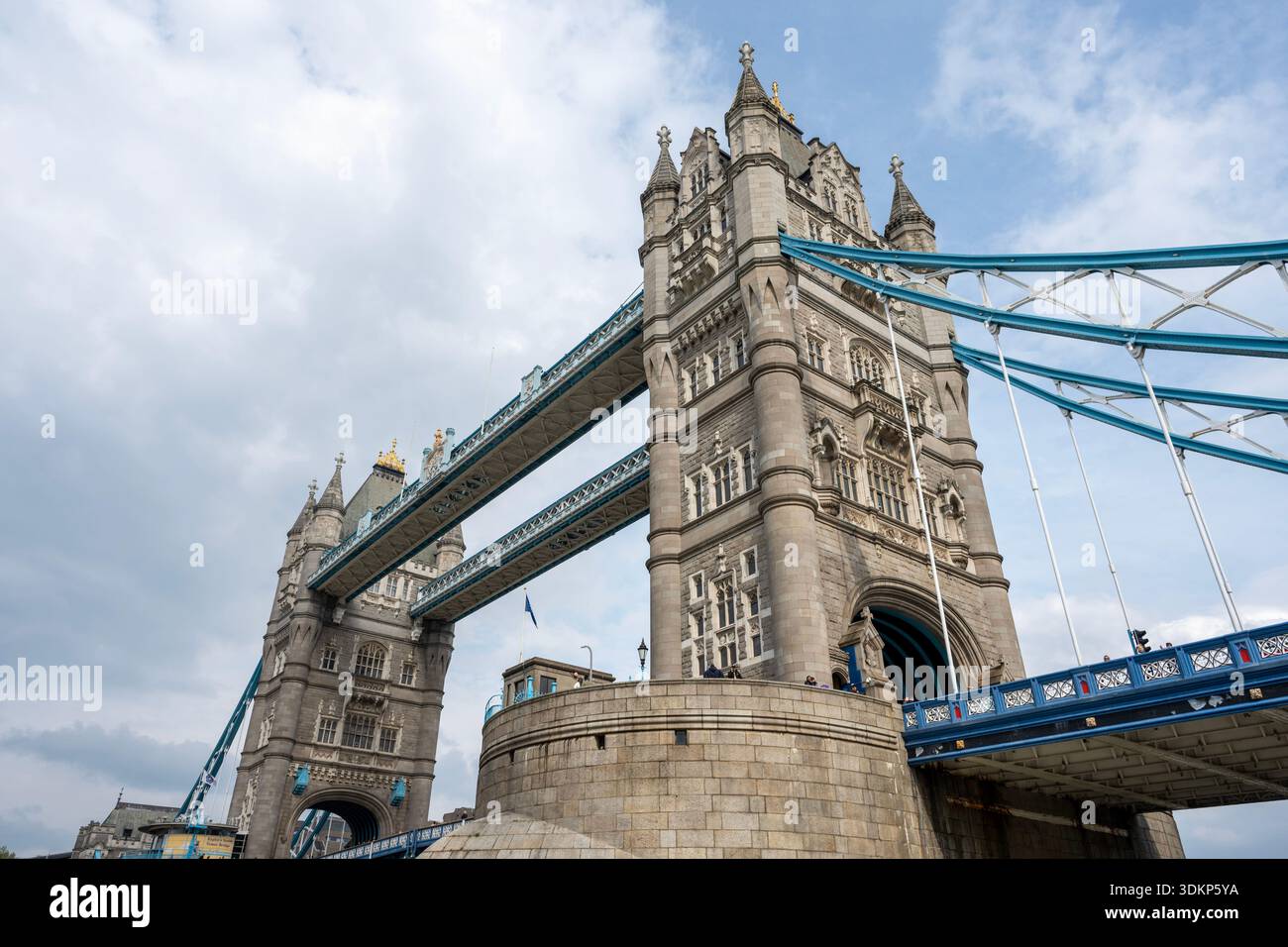Tower Bridge, un enorme ponte basculante, Londra Foto Stock