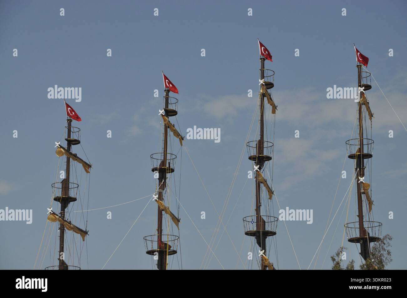 Albero di una barca, albero, albero di una barca, nave, Turchia, Oriente, vela, pirata, nave pirata, bandiera Foto Stock