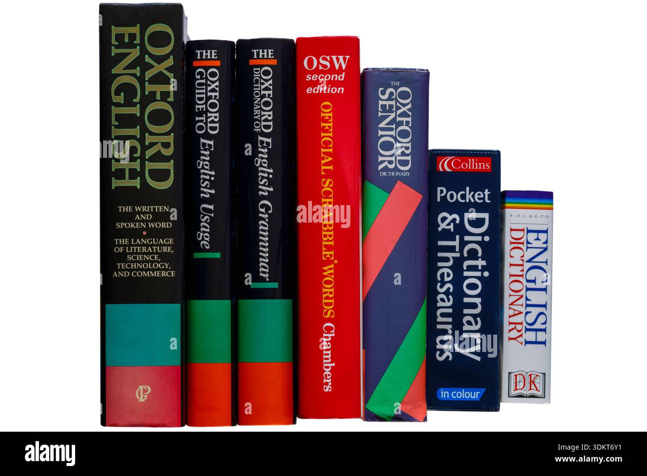selezione di libri linguistici del dizionario che mostrano spine isolate su sfondo bianco Foto Stock
