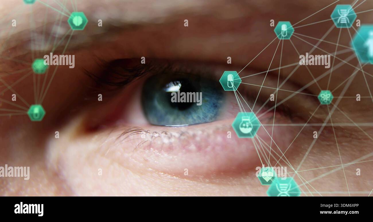 Visualizzazione dell'occhio destro maschile adulto con ciglia che rivela una sovrapposizione biometrica in clinica con icone color ottanio Foto Stock