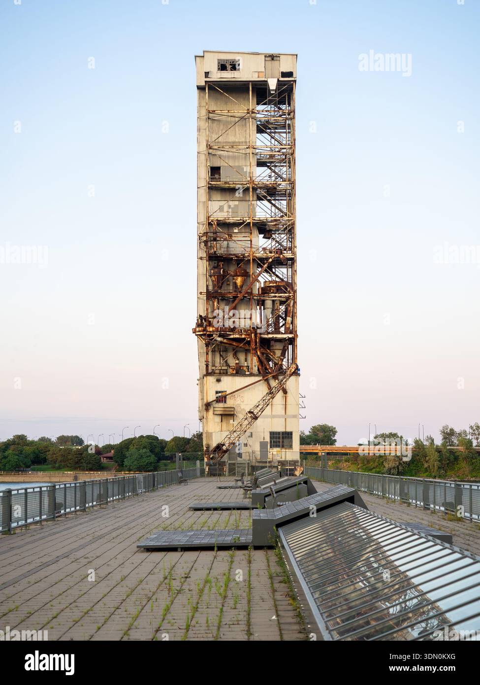 Old Port Conveyor Dock Tower a Montreal, Canada. Foto Stock