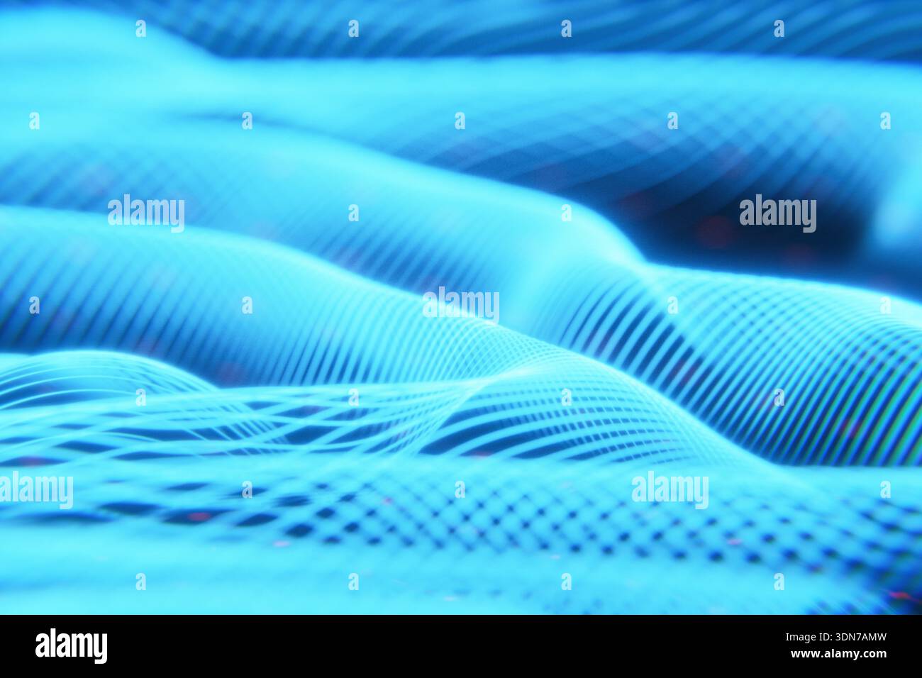 Paesaggio digitale con onde ondulate blu neon e griglia strutturata. Uno sfondo cinematografico per la realtà virtuale, le esplorazioni del cyberspazio e l'avvento Foto Stock