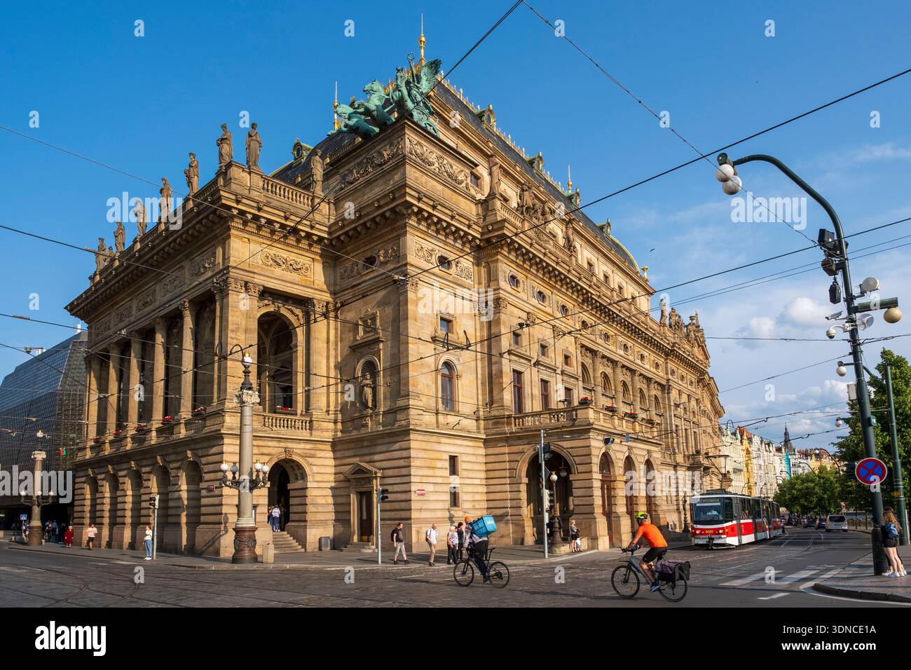 Repubblica Ceca, Boemia, Praga, centro storico patrimonio dell'umanità dell'UNESCO, Teatro Nazionale (Národní divadlo) Foto Stock