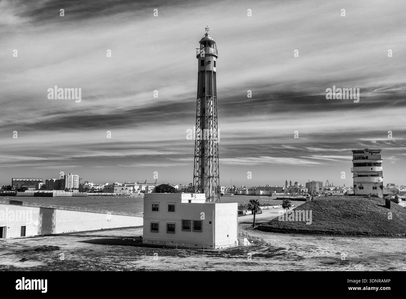 Faro, Castello di San Sabastico, Cadice, Andalusia, Spagna, Europa Foto Stock