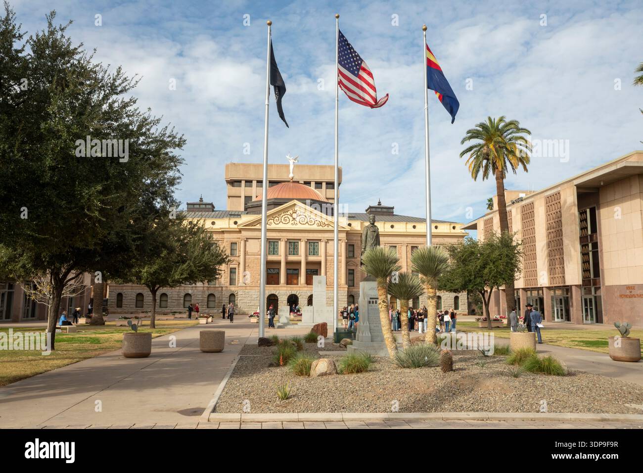 Phoenix, Arizona - il complesso del Campidoglio dell'Arizona. L'edificio principale, l'ex campidoglio dello stato, è ora un museo. L'edificio a destra è il curre Foto Stock