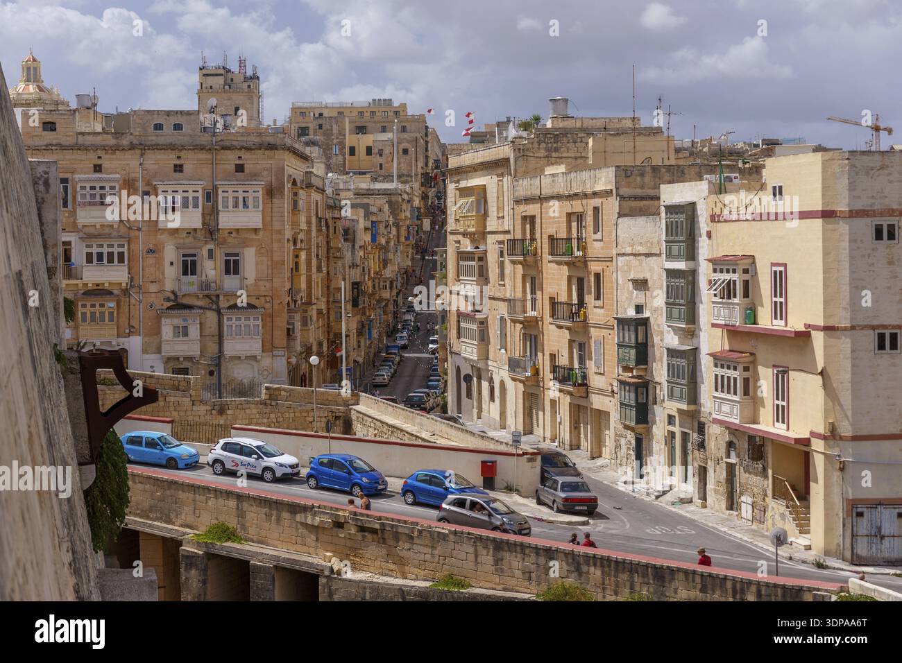 Strade di Valletta, Malta viste da Fort St. Elmo, il-Belt Valletta, Malta Foto Stock