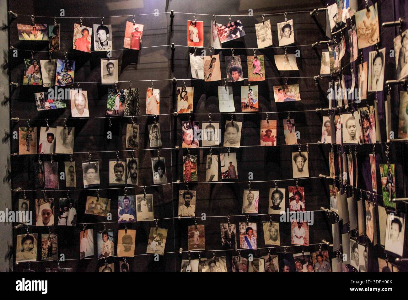 RUANDA, KIGALI, 1 maggio 2017. All'interno del Memoriale del genocidio di Kigali, dove sono sepolte oltre 250.000 vittime del genocidio del 1994 contro i tutsi. Foto Stock