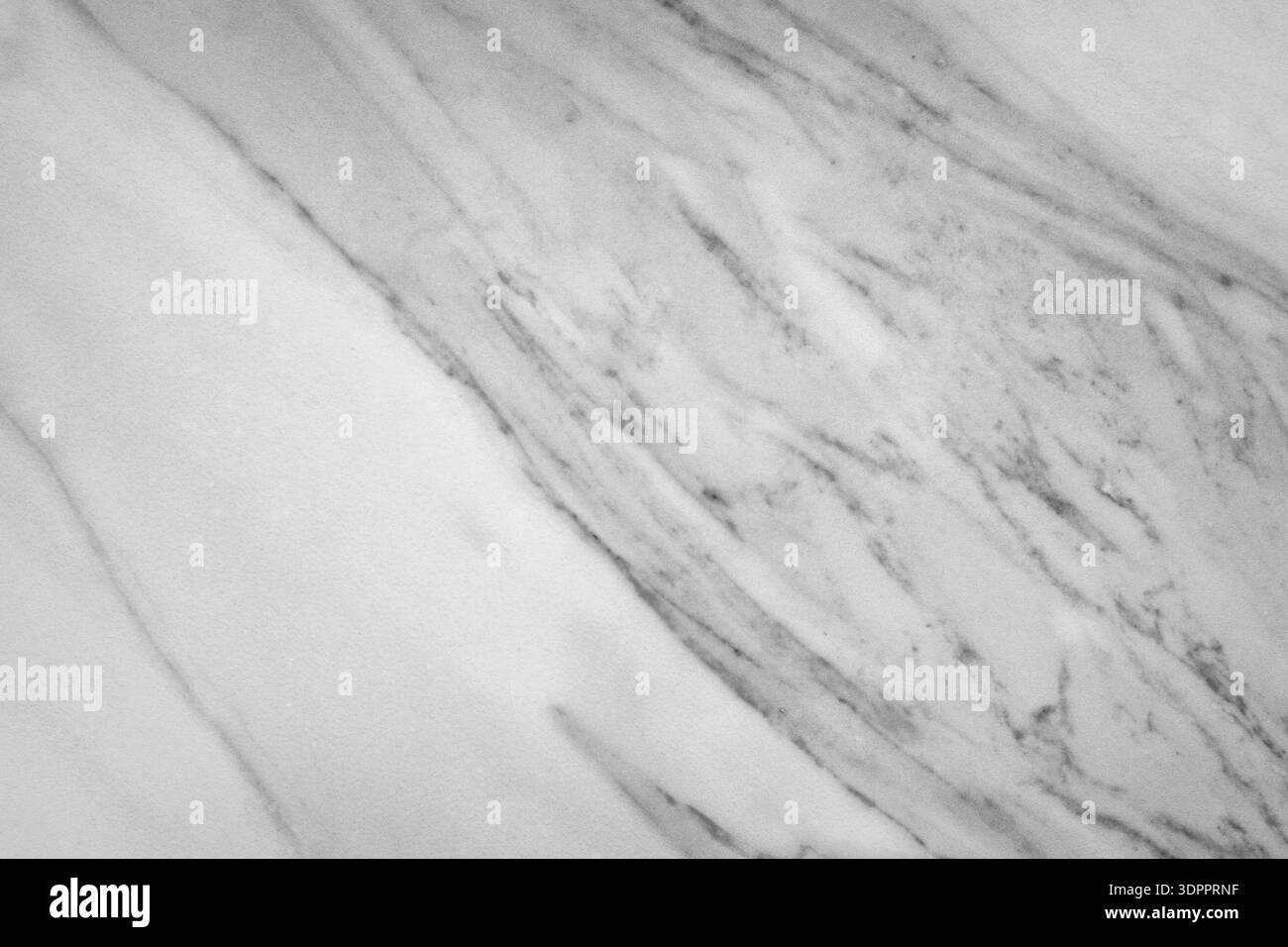 Lussuosa struttura in marmo bianco e grigio con venature naturali, perfetta come elegante sfondo in pietra per un design moderno e un'esposizione di prodotti di alta qualità Foto Stock