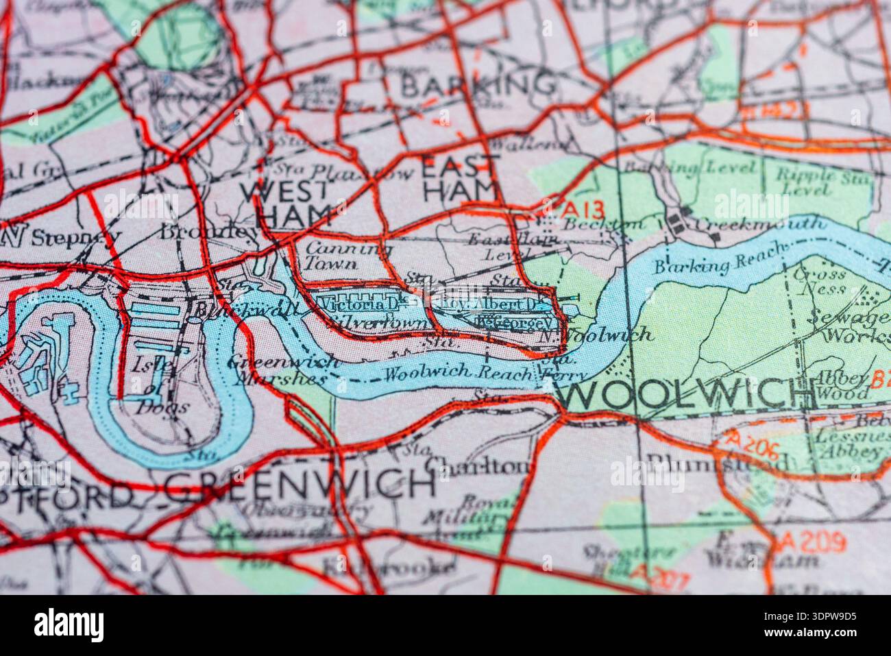 Mappa del Regno Unito dei primi anni '1970. East End di Londra con aree docklands non sviluppate. L'aeroporto di London City sarebbe stato costruito sui Royal Docks Foto Stock