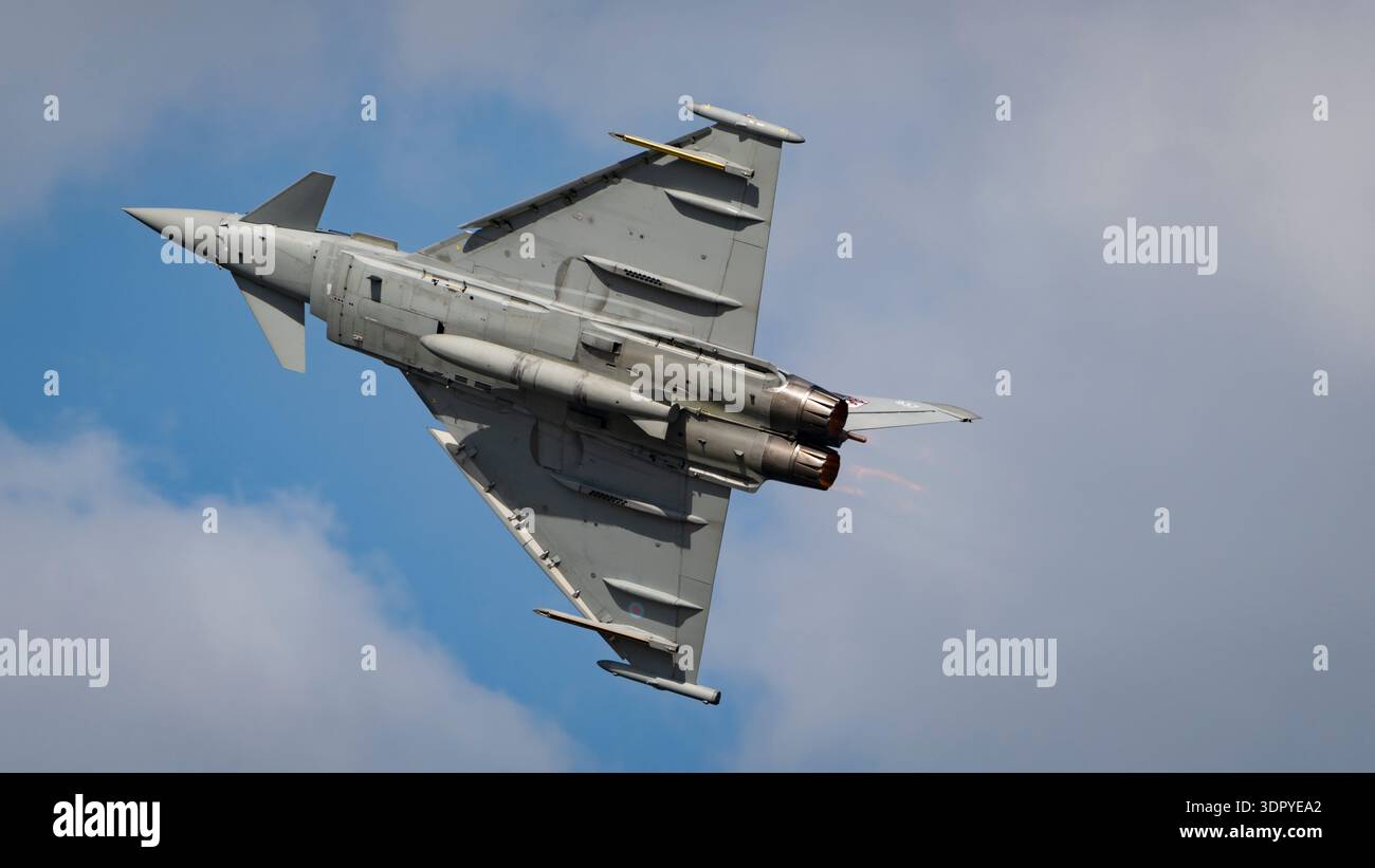 Cleethorpes, Lincolnshire, Regno Unito. 26 giugno 2022. Foto di Richard Holmes. Mostra del Royal Air Force Typhoon al Cleethorpes Armed Forces Day 2022. Foto Stock