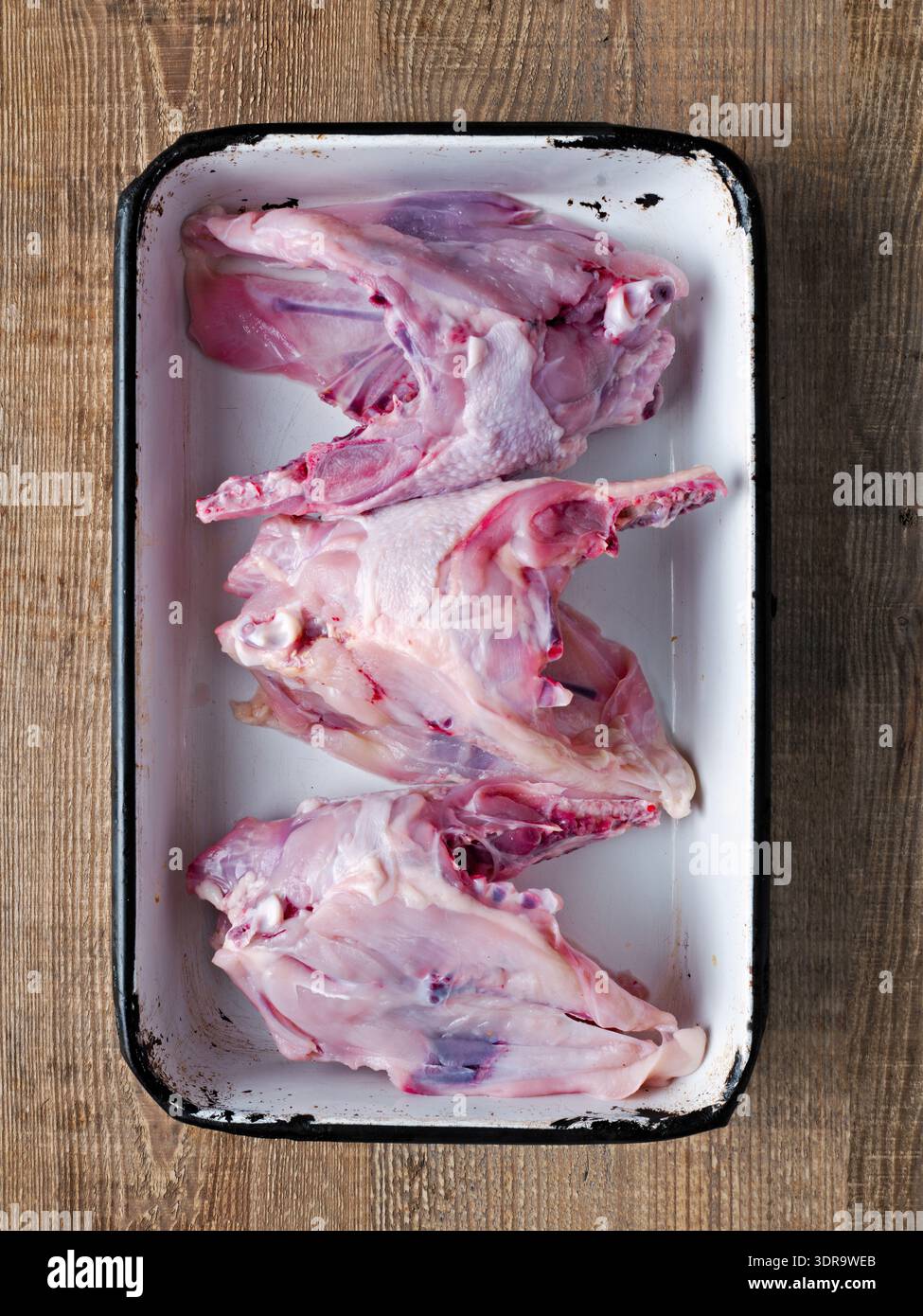 Ingrediente rustico della zuppa di carcassa di pollo Foto Stock