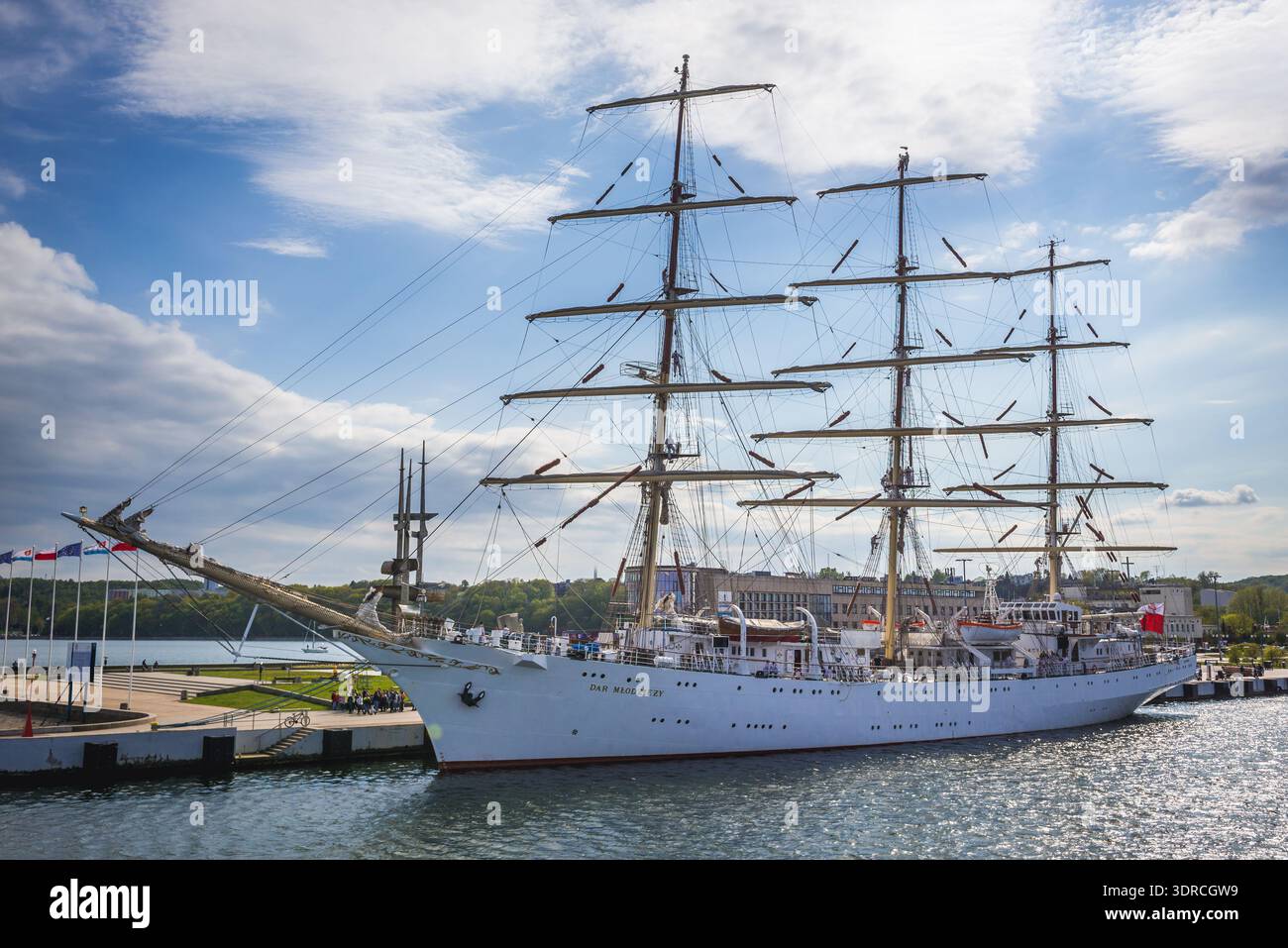 Nave da addestramento Dar Mlodziezy (dono della Gioventù) nel Porto di Gdynia, Voivodato Pomeraniano della Polonia Foto Stock
