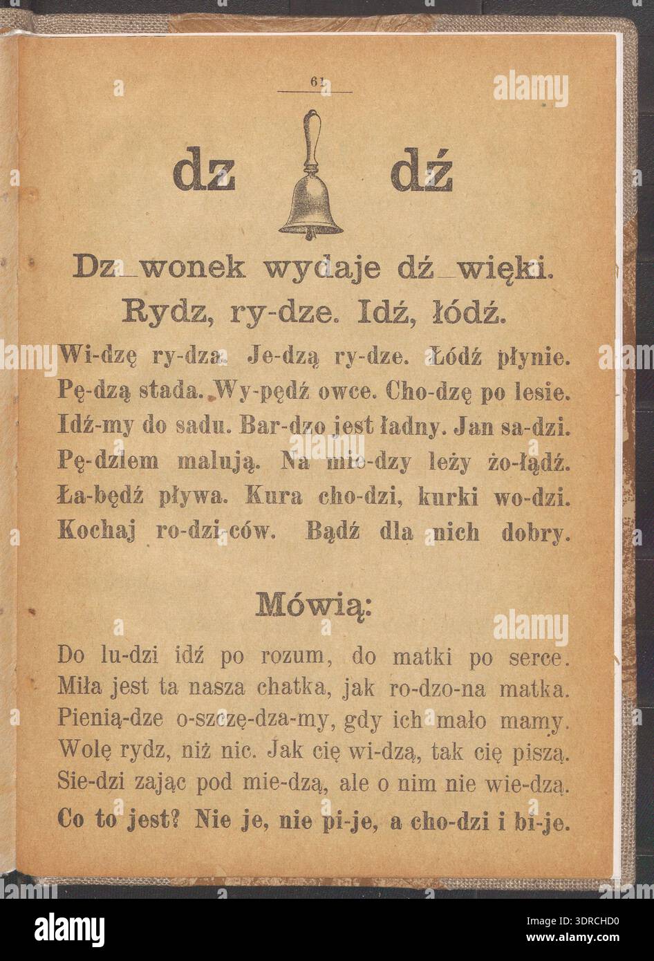 Elementarz. CZ. 1' 1922 di Kazimierz Kdzierski, pubblicato a Łódź da L. Fiszer, è un libro illustrato della scuola elementare polacca. Ha 87 pagine più sei pagine preliminari e una pagina supplementare, di 20 cm. Il libro insegna alfabetizzazione fondamentale, tra cui alfabeto, fonica, formazione di sillabe e parole, costruzione di frasi, espansione del vocabolario, scrittura a mano, comprensione della lettura, lezioni morali, e istruzione culturale, destinate ai giovani studenti della Polonia all'inizio del XX secolo. Foto Stock