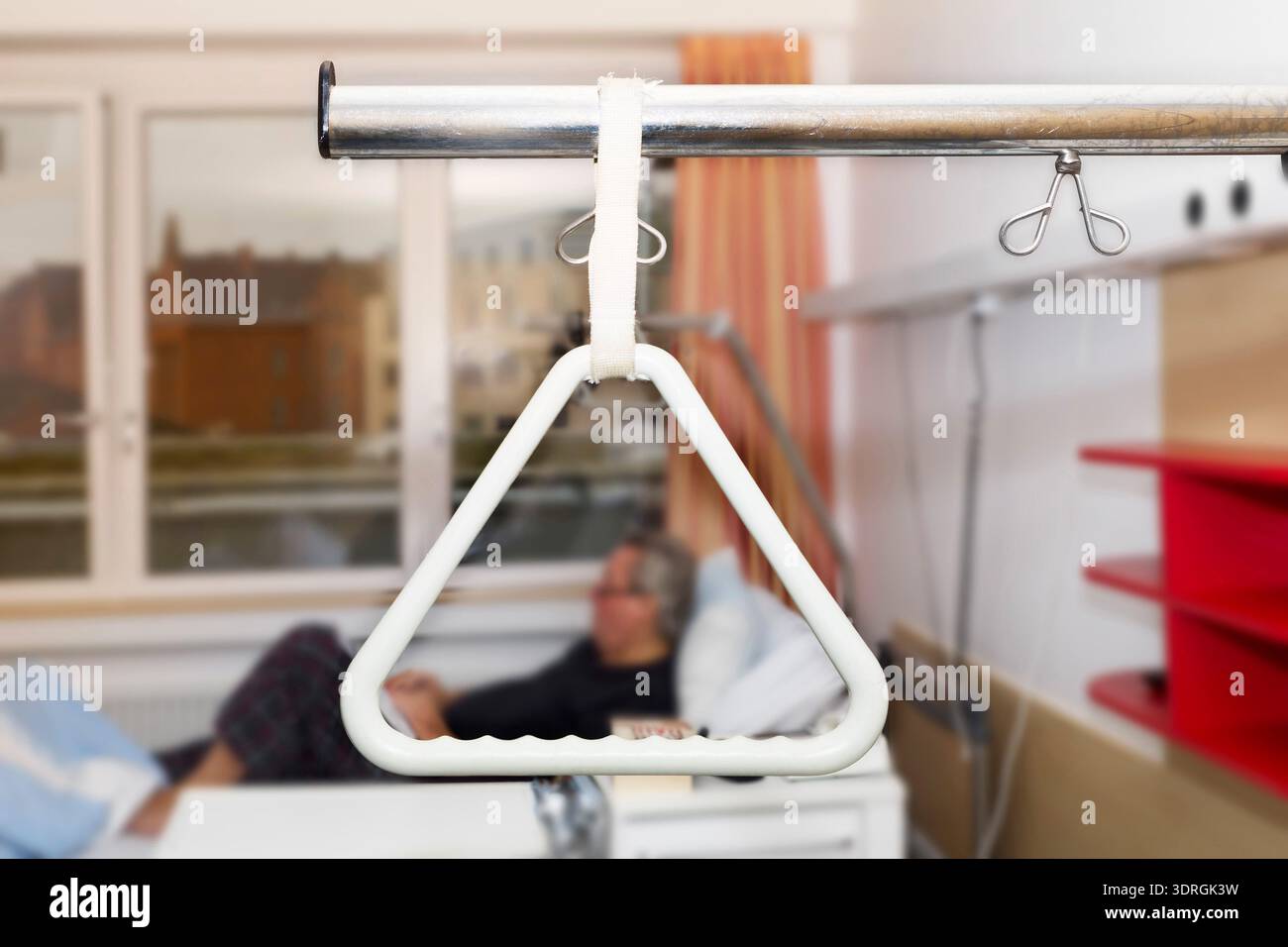 Stanza d'ospedale in una casa di cura e di riposo Foto Stock