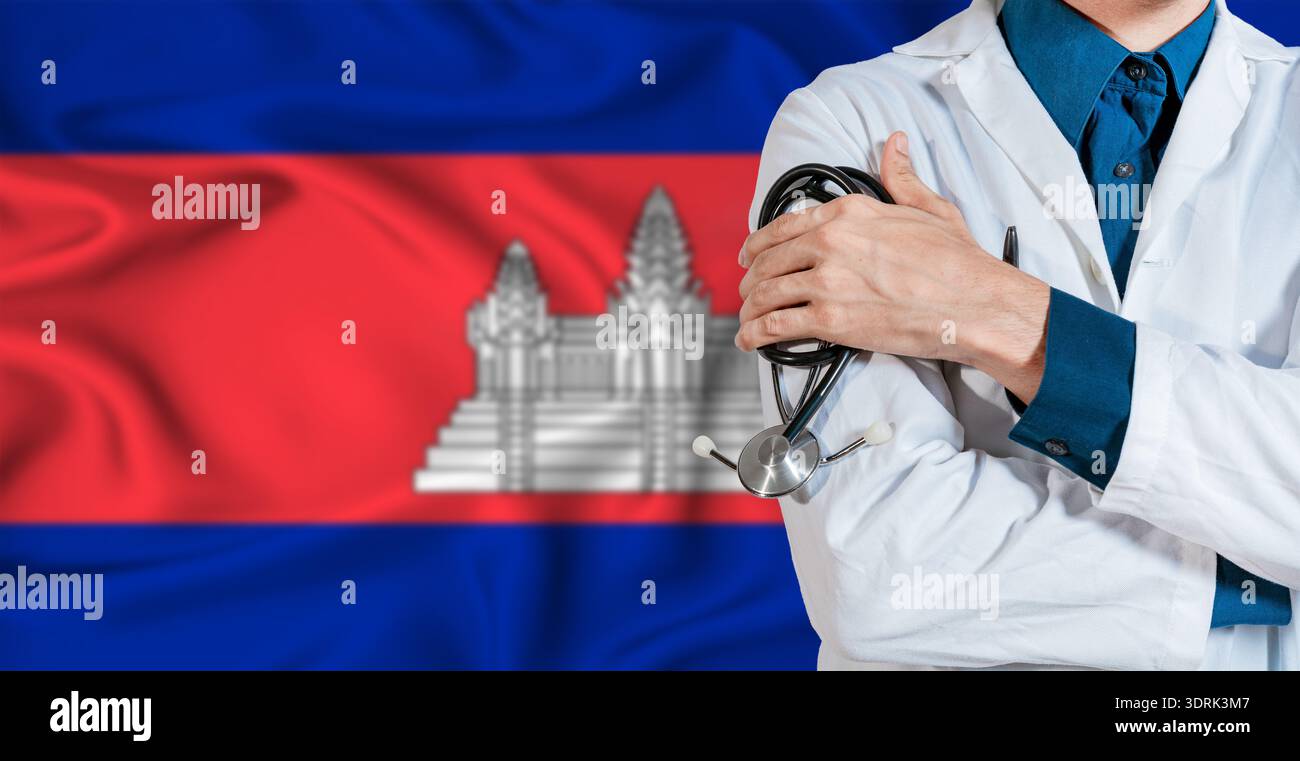 Medico con stetoscopio sulla bandiera della Cambogia. Medico con stetoscopio sulla bandiera della Cambogia Foto Stock