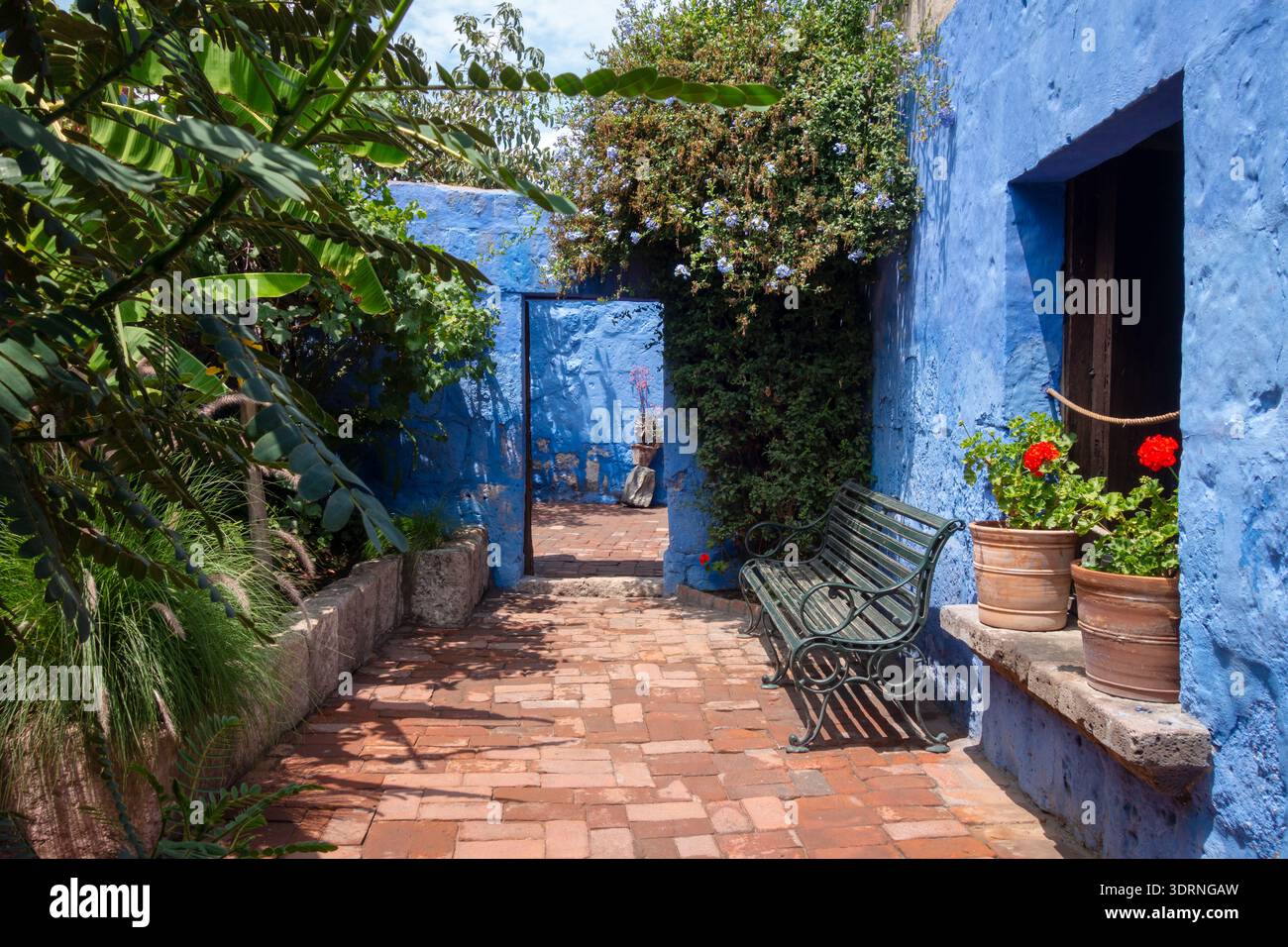 Cortili e giardini interni al monastero di Santa Catalina, Arequipa Foto Stock