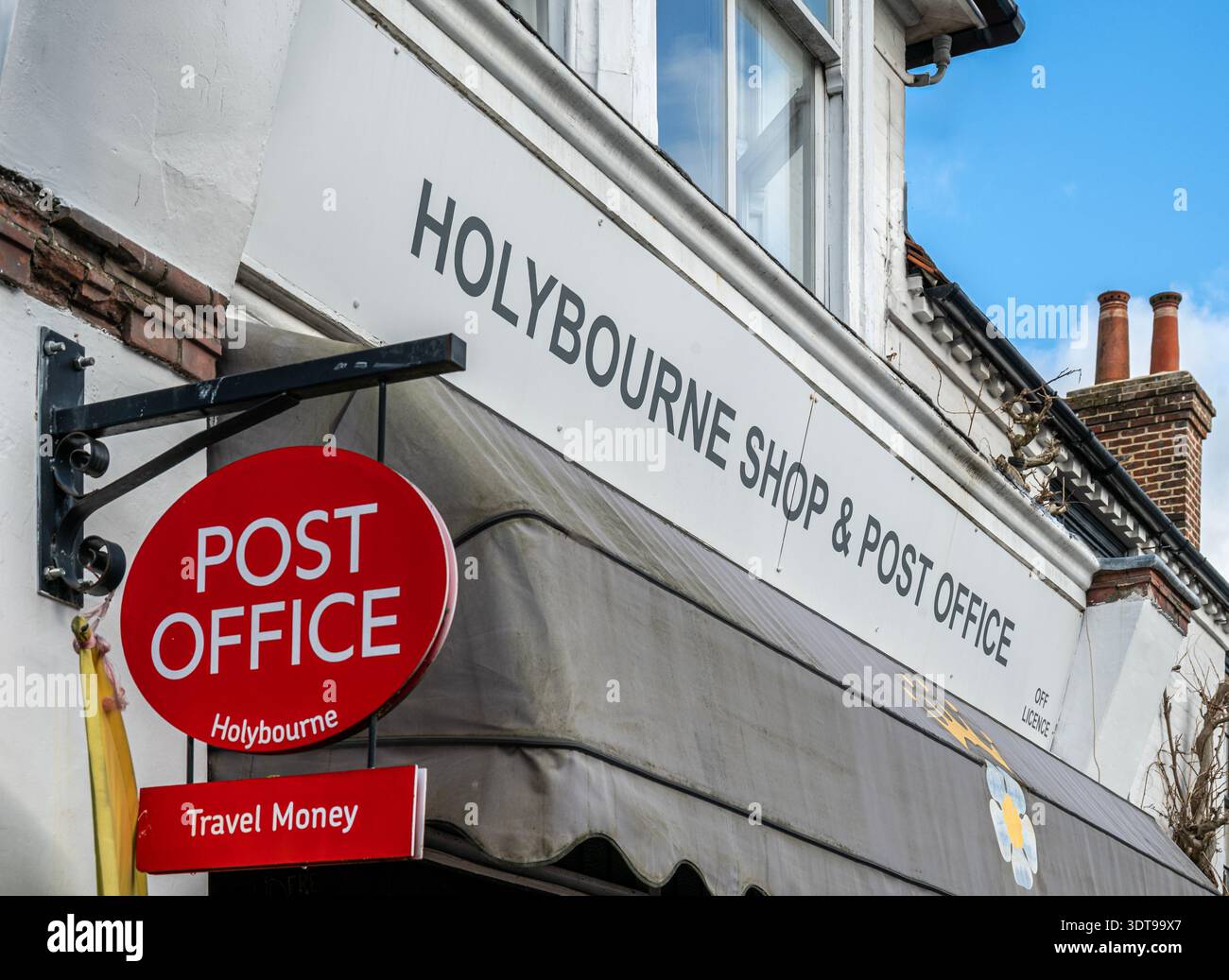 Negozio e ufficio postale di Holybourne in un villaggio rurale dell'hampshire Foto Stock