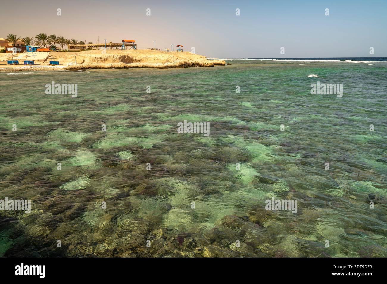 Die Küste am Roten Meer bei al-Qusair oder El Quseir, Ägypten, Afrika | Costa del Mar Rosso vicino a El Qoseir, Egitto, Africa Foto Stock