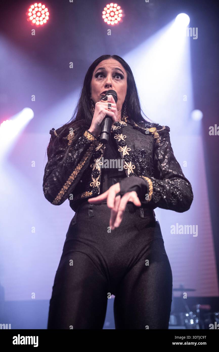 Si esibisce alla sala Apolo, Barcellona, 14 febbraio 2026 María Peláe. Fotografo: ALE Espaliat Foto Stock