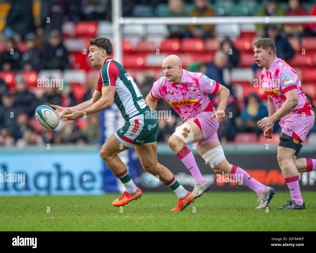 Gallagher PREM Men's Rugby, Leicester Tigers (Dark Green) V Harlequins (Pink), Mattioli Woods Welford Road, Leicestershire, Inghilterra, Regno Unito. Foto Stock