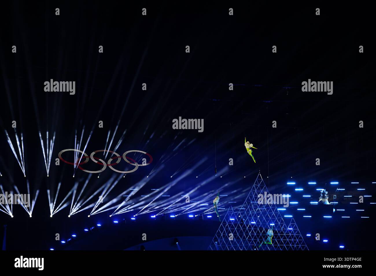 Verona, Veneto, Italia. 22 febbraio 2026. Annunciata come "Beauty in Action", la cerimonia di chiusura dei XXV Giochi Olimpici invernali, comunemente noti come Giochi Olimpici invernali di Milano Cortina 2026, ha voluto inquadrare il patrimonio culturale italiano '', in particolare la sua tradizione operistica. (Credit Image: © Mickael Chavet/ZUMA Press Wire) SOLO PER USO EDITORIALE! Non per USO commerciale! Crediti: ZUMA Press, Inc./Alamy Live News Foto Stock