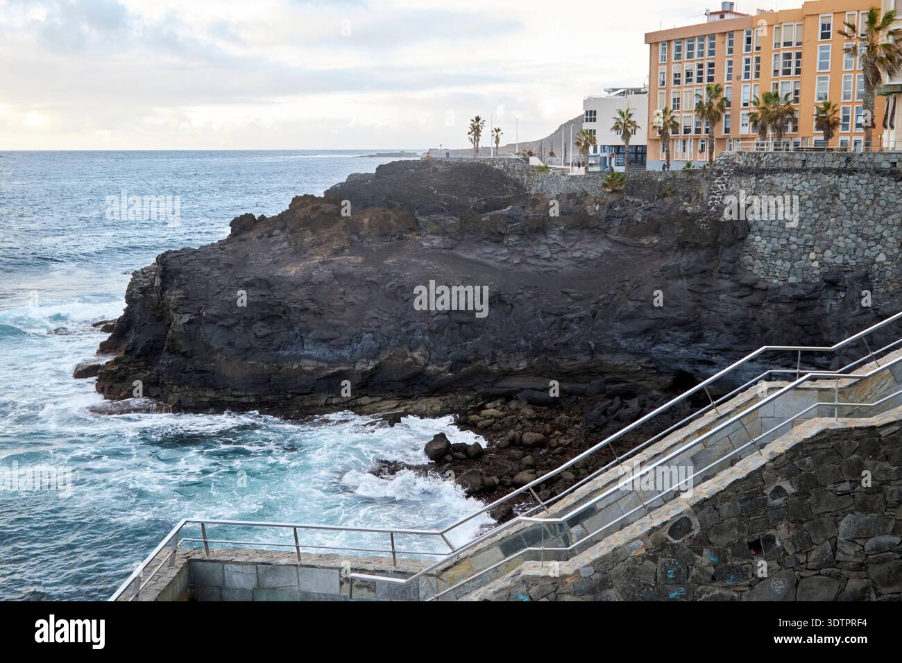 mirador punta flaca sul sentiero costiero la isleta las palmas de gran canaria, isole canarie, spagna Foto Stock
