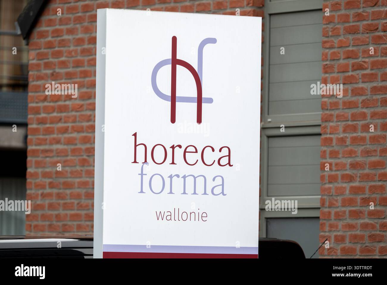 Segno di Horeca forma Wallonie, organizzazione di formazione per il settore alberghiero in Vallonia. Namur, Belgio 18 febbraio 2026 foto Werner Lerooy. Foto Stock
