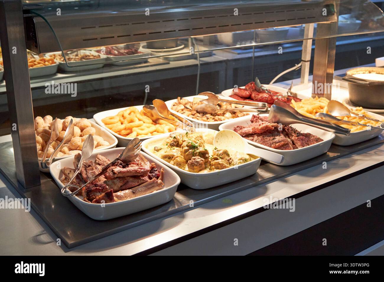 cena a buffet all inclusive in hotel con barbecue a base di carne patate e verdure maspalomas gran canaria, isole canarie, spagna Foto Stock