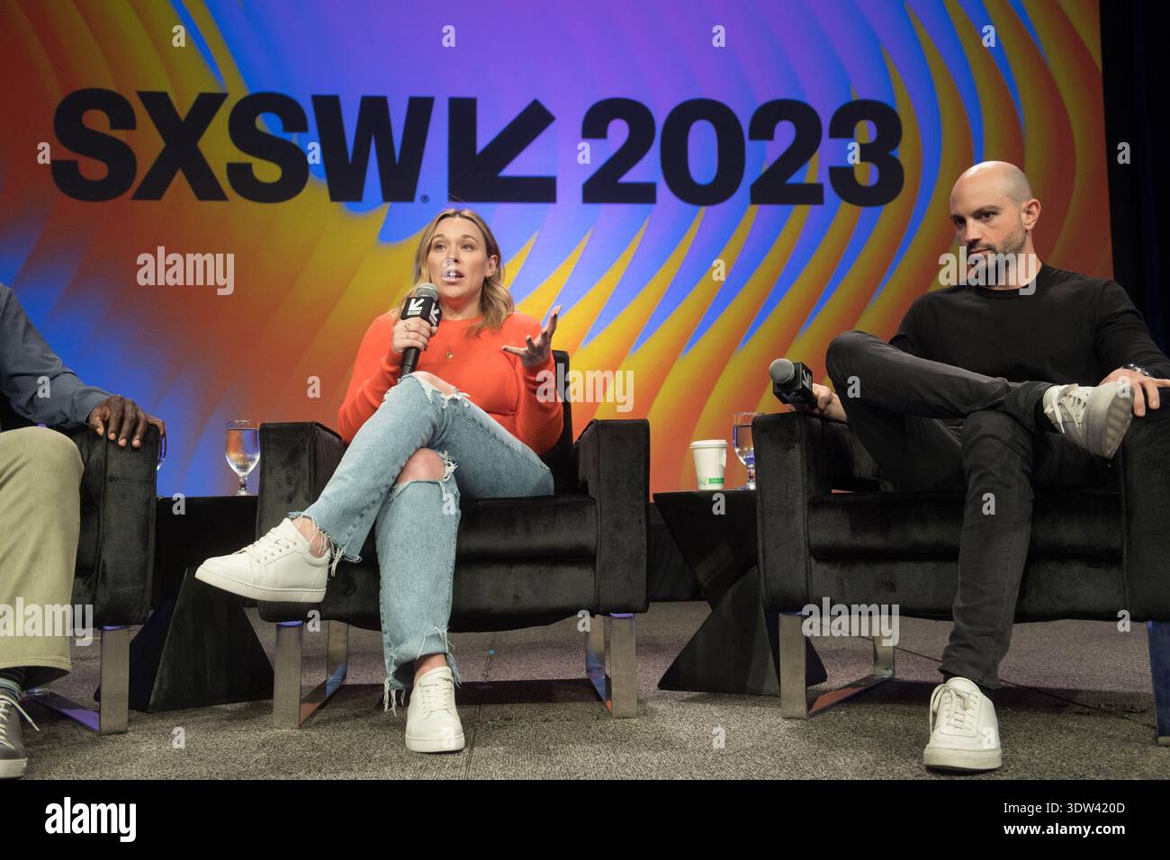 Beyond Podcasting: How Ashley Flowers Redefined True Crime Storytelling with Ashley Flowers (l) and Oren Rosenbaum during South by Southwest 2023 on M. Foto Stock