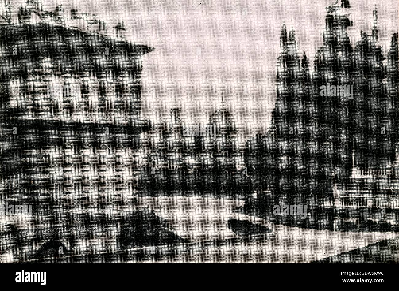 Cattedrale nel Giardino di Boboli, Firenze, Italia. Duomo di Firenze o Duomo di Firenze destinazione turistica a firenze, Toscana. Stile gotico. Boboli Foto Stock