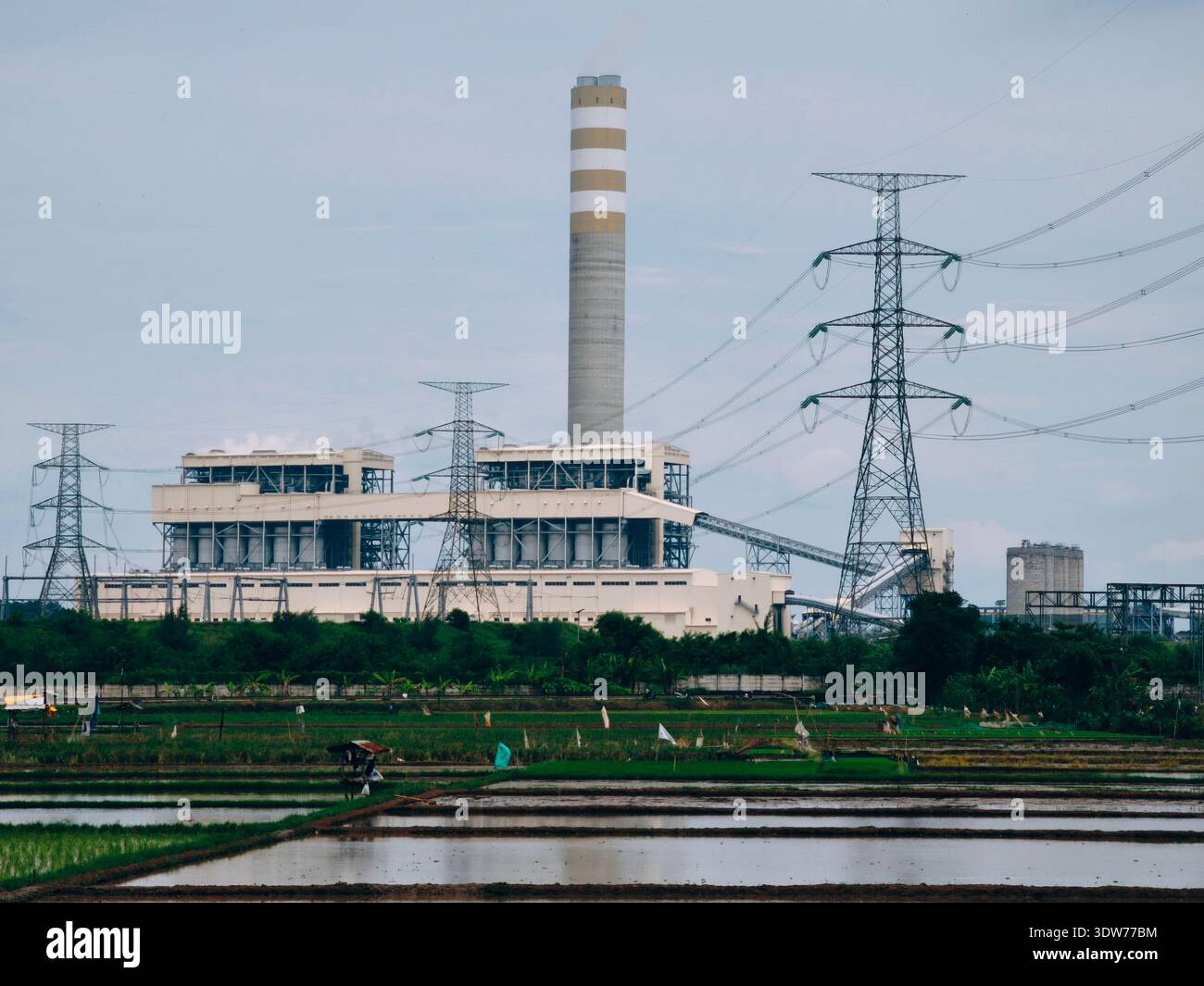 Costruzione di una centrale a vapore a Batang, Indonesia. Foto Stock