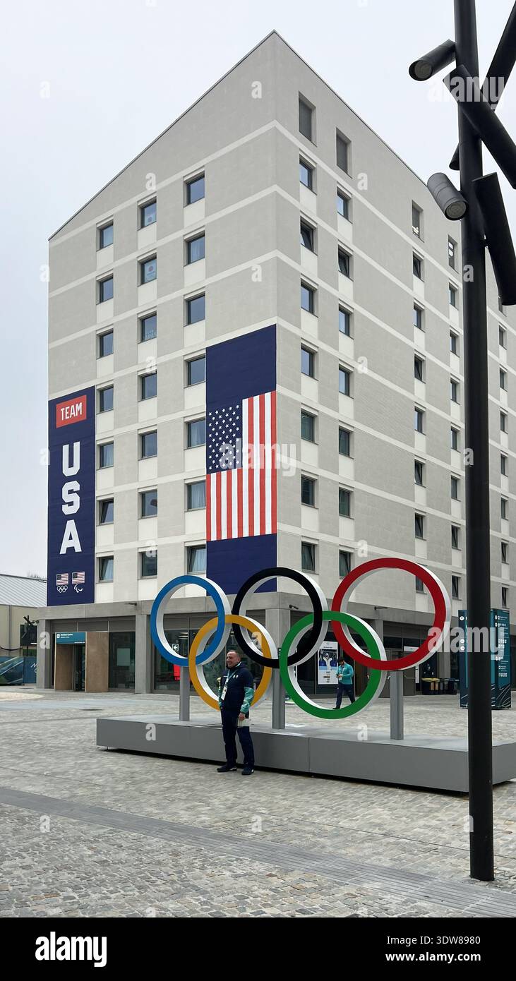 Bandiera Olimpica 3x5 Piedi - 5 Anelli Colori Parigi 2024, Venditore USA