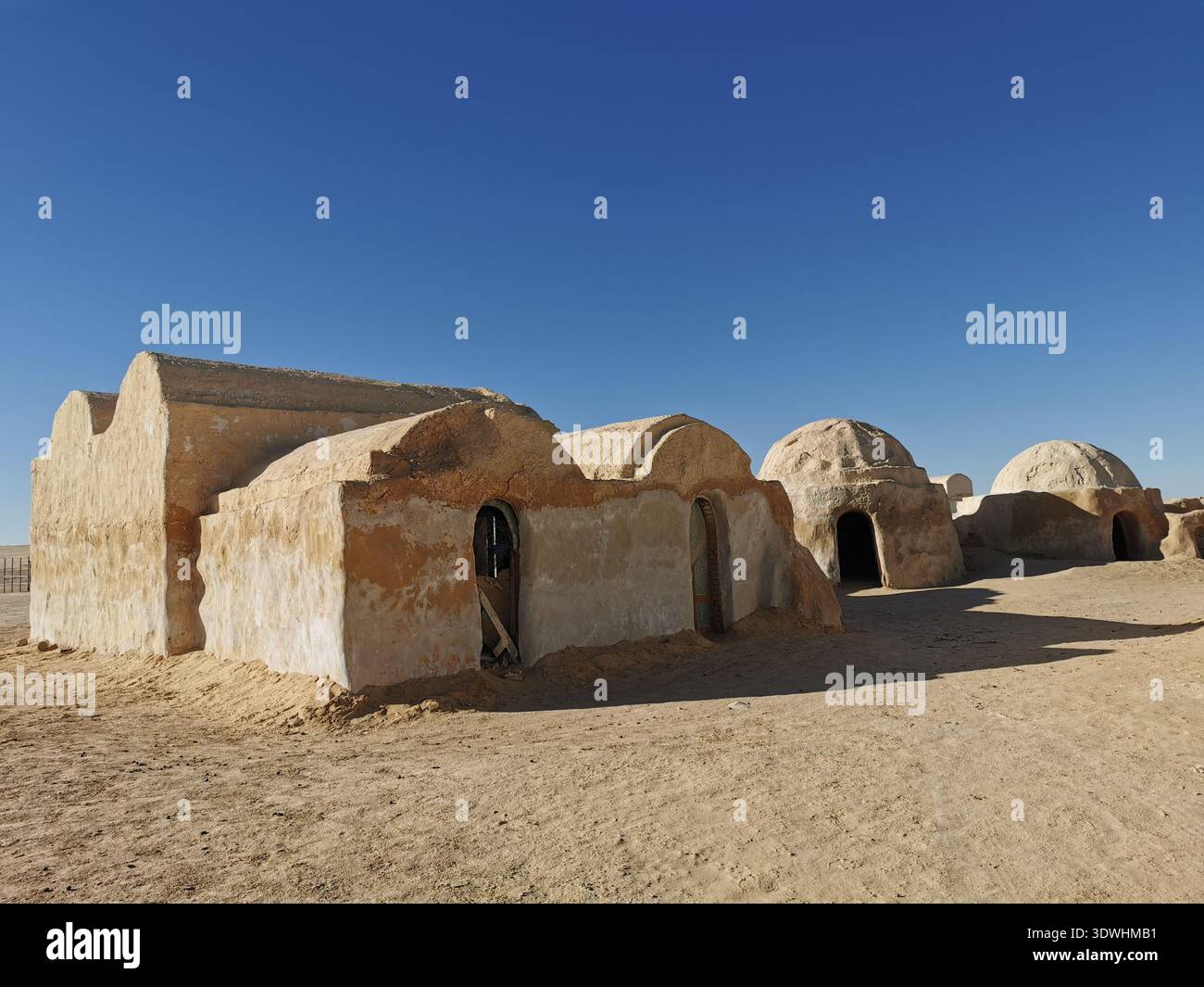 Il film MOS Espa è ambientato in Star Wars: The Phantom Menace, tra le dune del Sahara vicino a Tozeur, Tunisia. Foto Stock