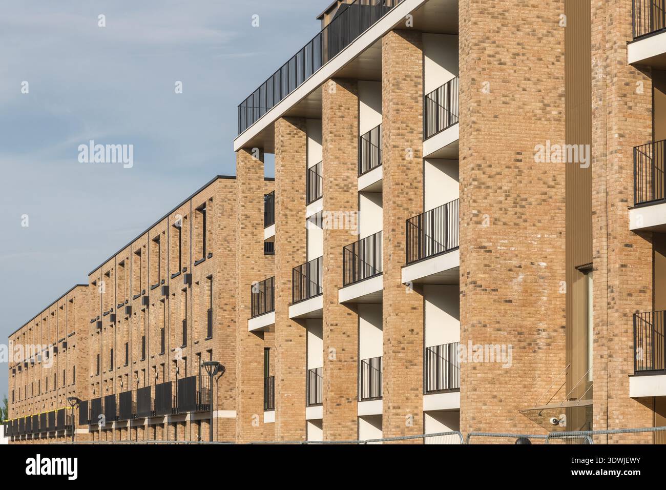 Nuovissimo blocco di appartamenti vuoti in vendita a Stratford, nell'est di Londra Foto Stock