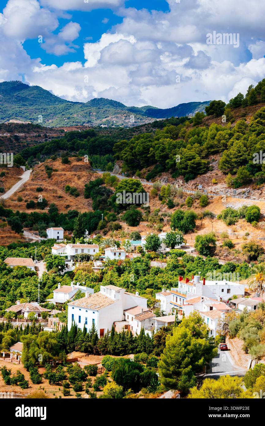 Jorox Lookout. Jorox è un villaggio spagnolo nel comune di Alozaina. Si trova nella valle dell'omonimo fiume. Jorox, Alozaina, Foto Stock
