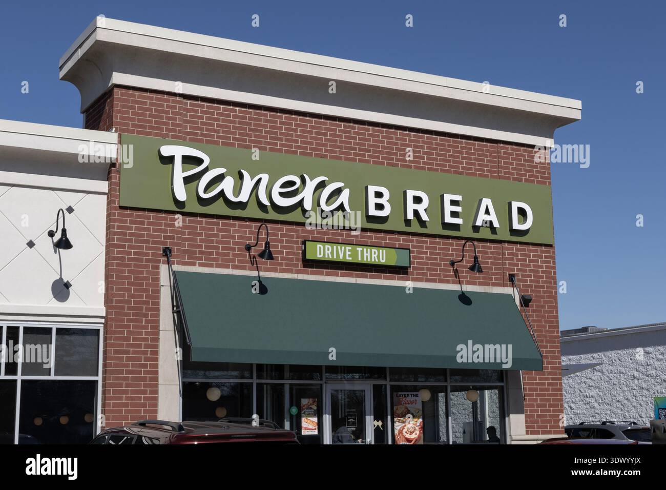 Indianapolis - 27 febbraio 2026: Panera Bread Bakery Cafe. Il Panera Bread è una catena di ristoranti veloci e informali che offrono WIFI gratuito. Foto Stock